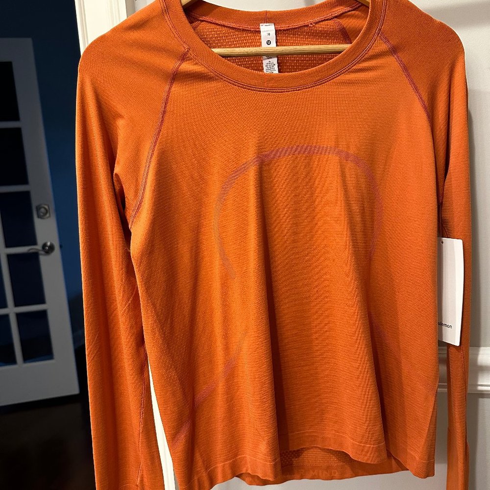NWT Lululemon Swiftly Tech Long Sleeve Shirt 2.0 *Race Length - Canyon Orange 10